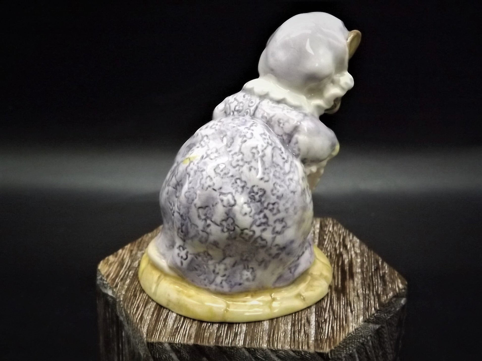 Vintage Royal Albert Lady Mouse Figurine: Beatrix Potter Collectible (Original Box)