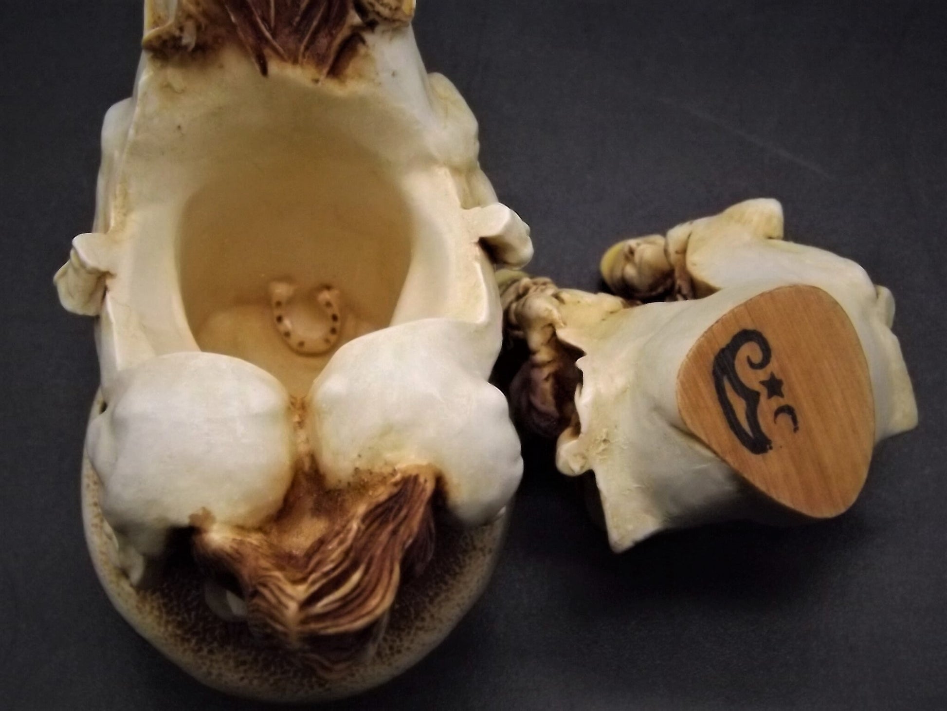 Retired Harmony Kingdom Horse Racing Figurine: Photo Finish, 1996