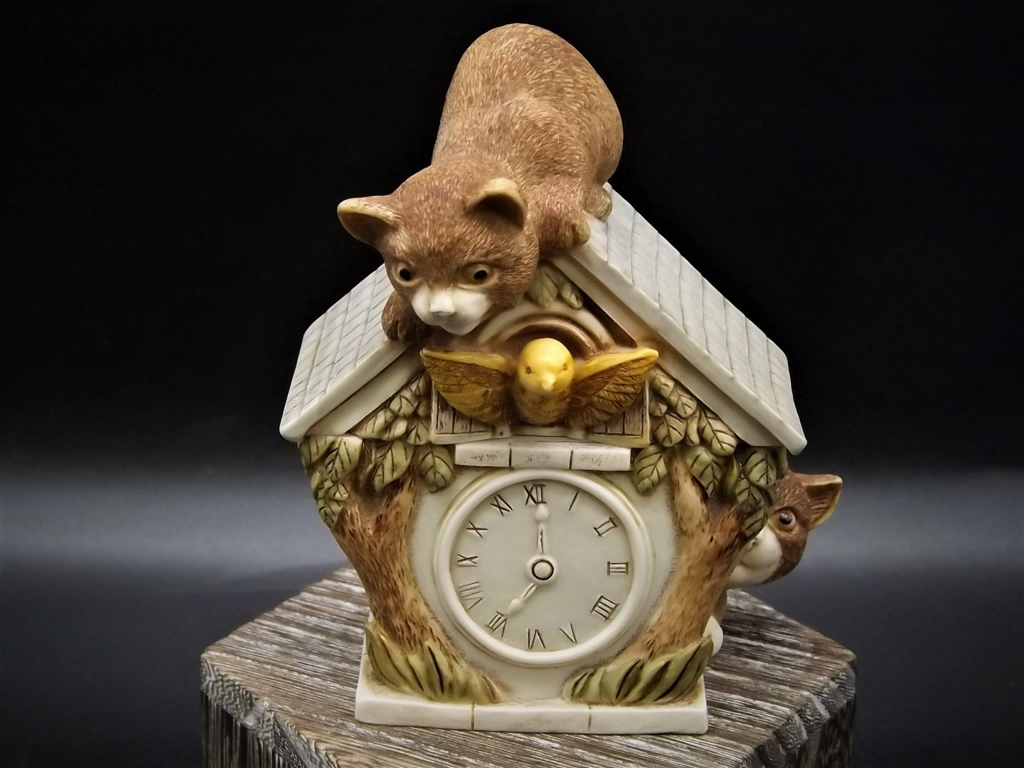 Harmony Kingdom Play Time Cats on Clock Figurine - Limited Edition #695/1200