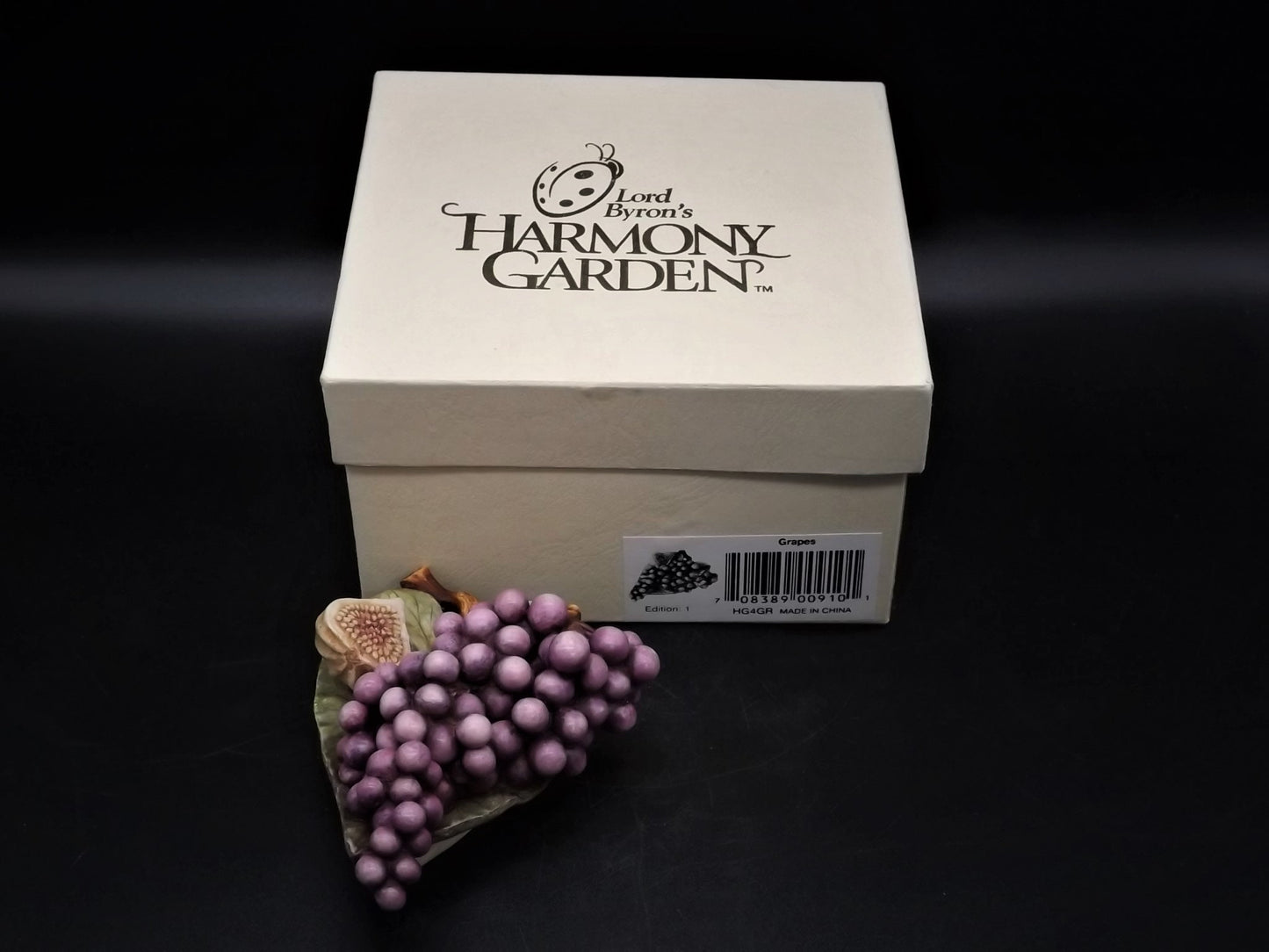 Harmony Kingdom Grapes Figurine - Lord Byron's Harmony Garden - With Original Box