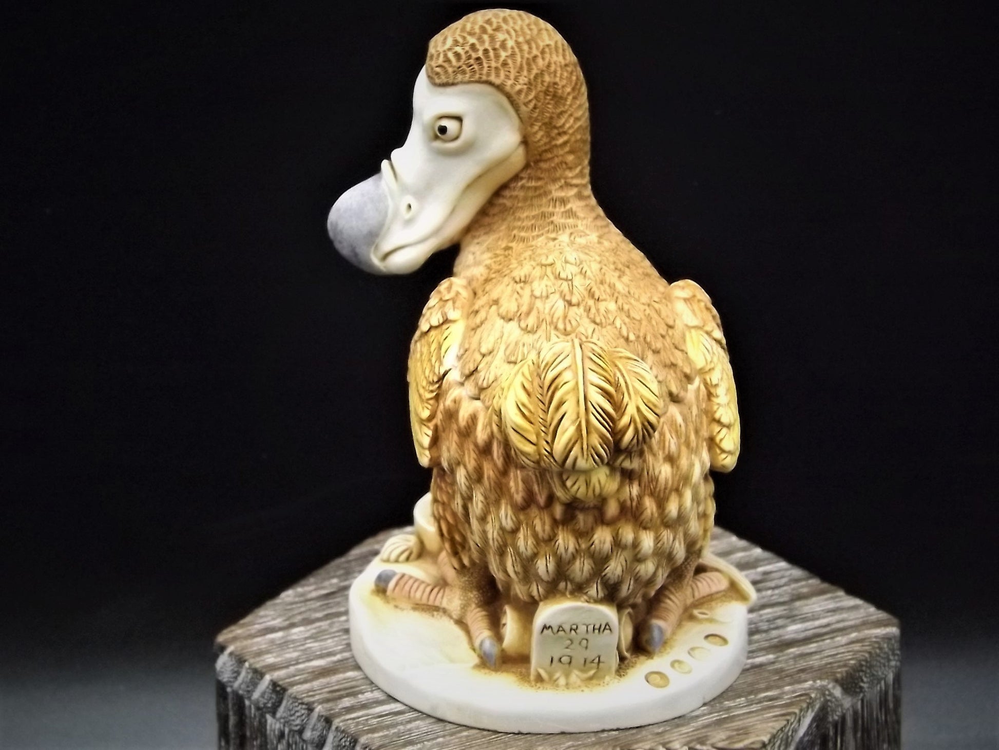 Retired Harmony Kingdom Dodo Figurine: The Last Laugh, Infinity Version (1999)