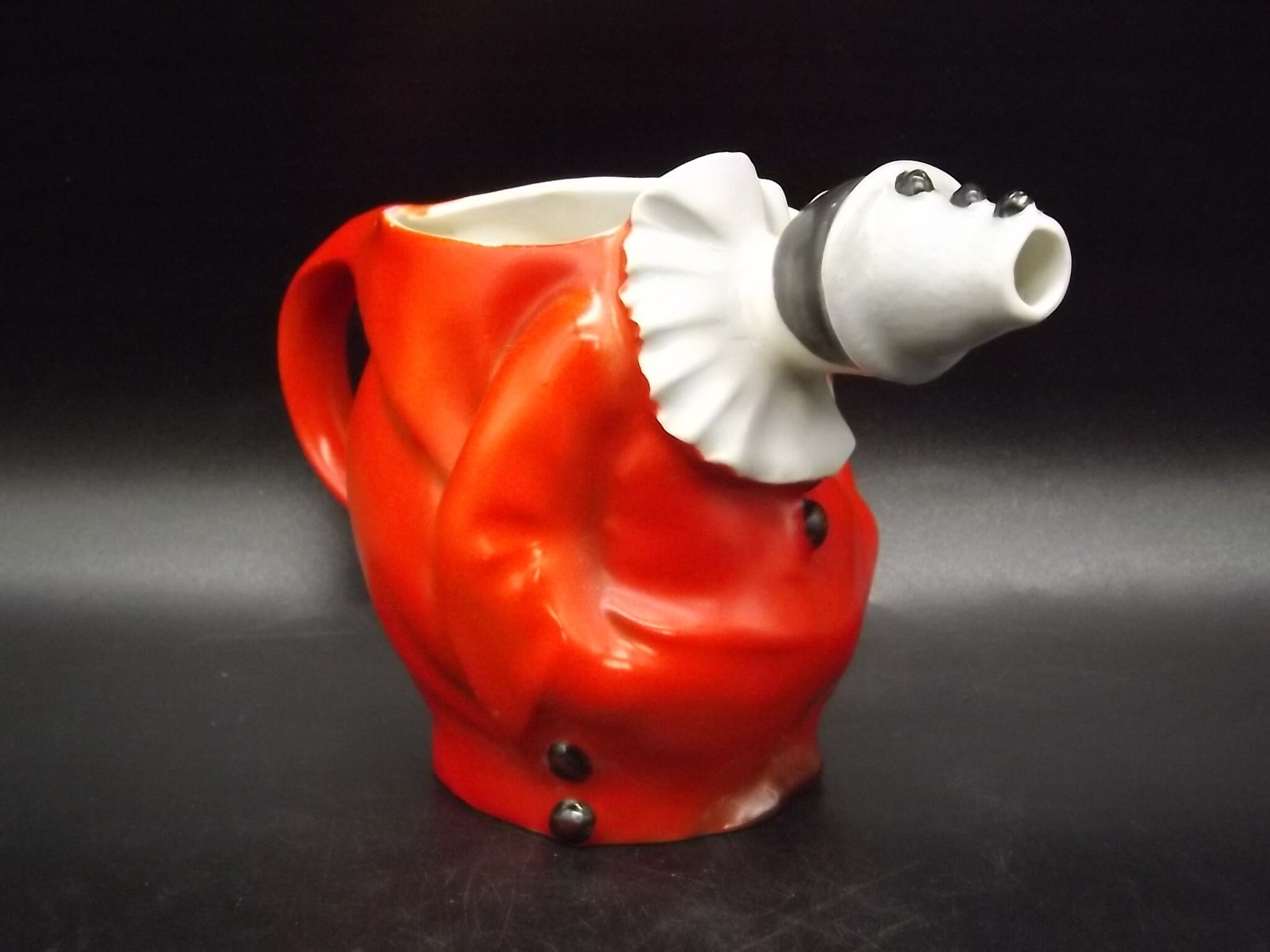 Closeout Sale! Vintage Royal Beyreuth Harlequin Clown Creamer #827. Excellent condition with no chips or cracks.