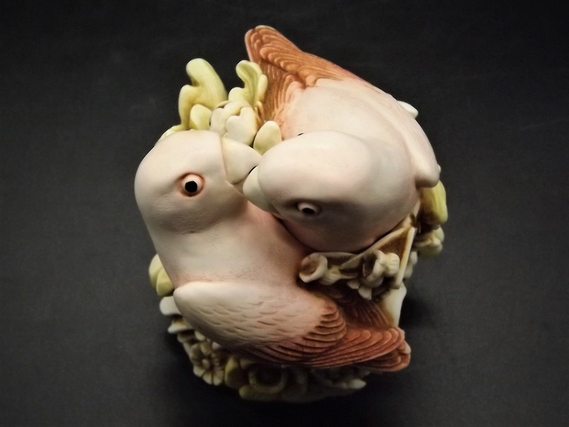 Harmony Kingdom Lovebirds Figurine: 1998 Romance Annual, David Lawrence