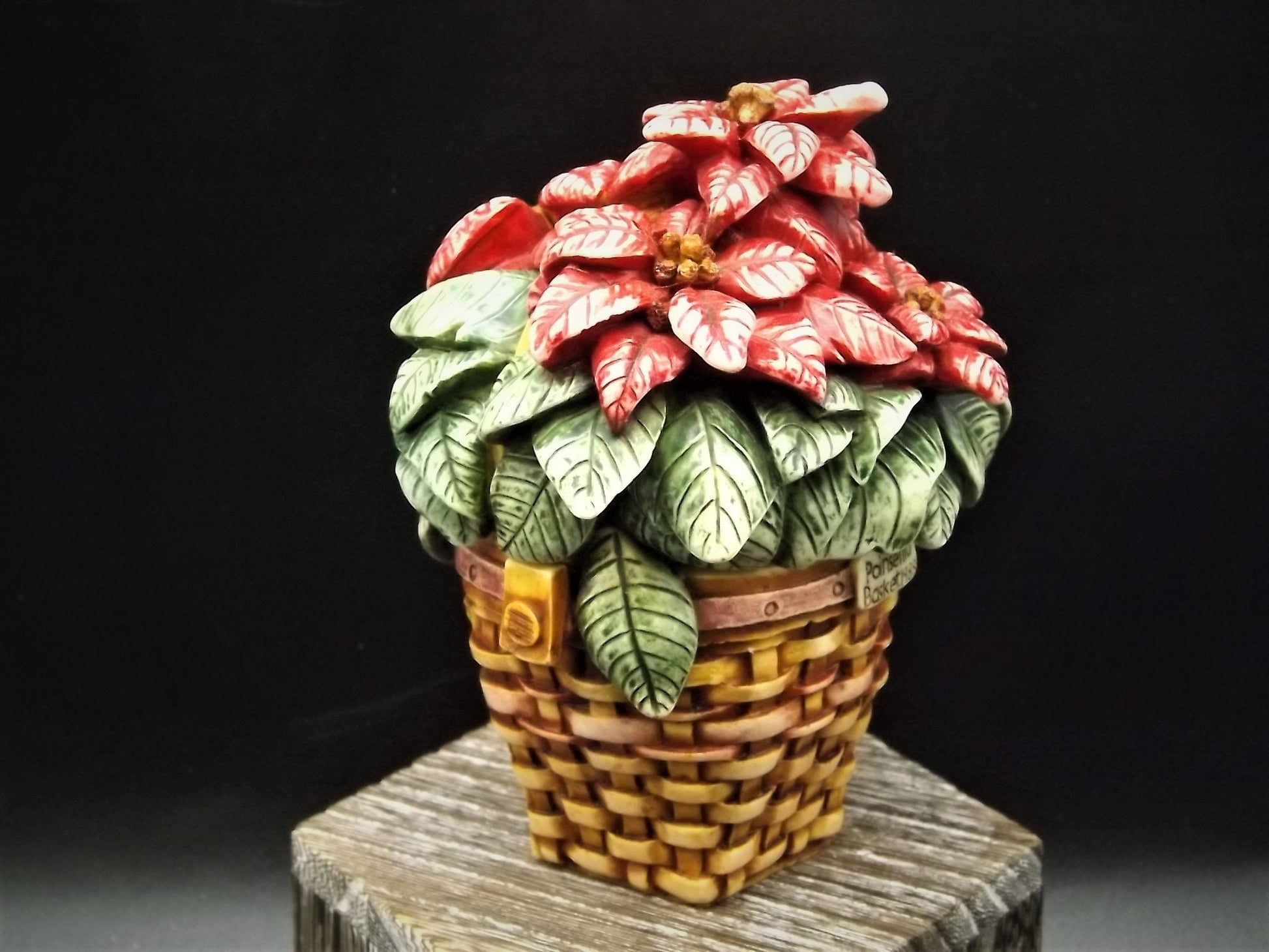 Harmony Kingdom Longaberger Poinsettia Basket Treasure Jest - Limited Edition