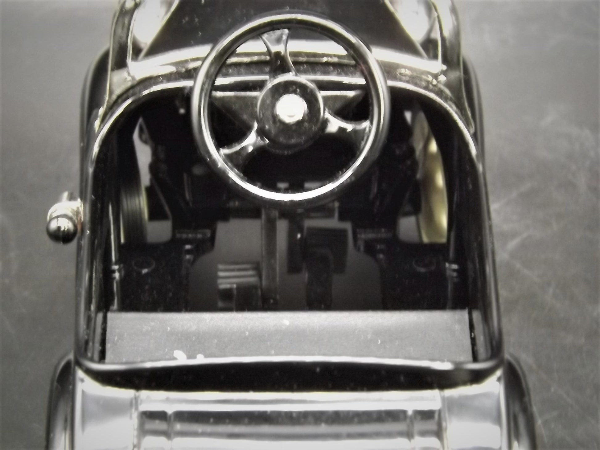 Sale! Vintage 1996 Hallmark Kiddie Car Classics 1937 Garten Ford Luxury Edition #17/2500 with original box and COA. Signed by Dill Rhodes!