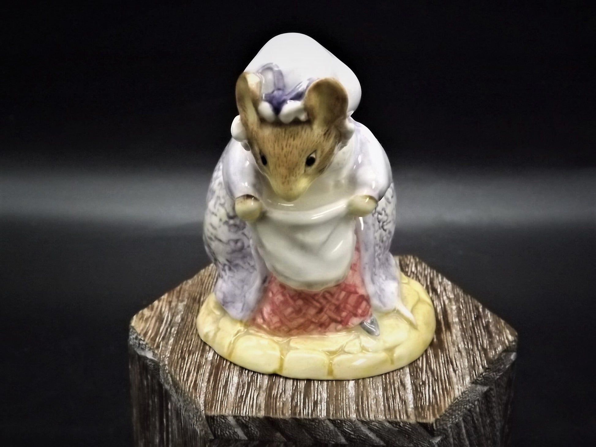 Vintage Royal Albert Lady Mouse Figurine: Beatrix Potter Collectible (Original Box)