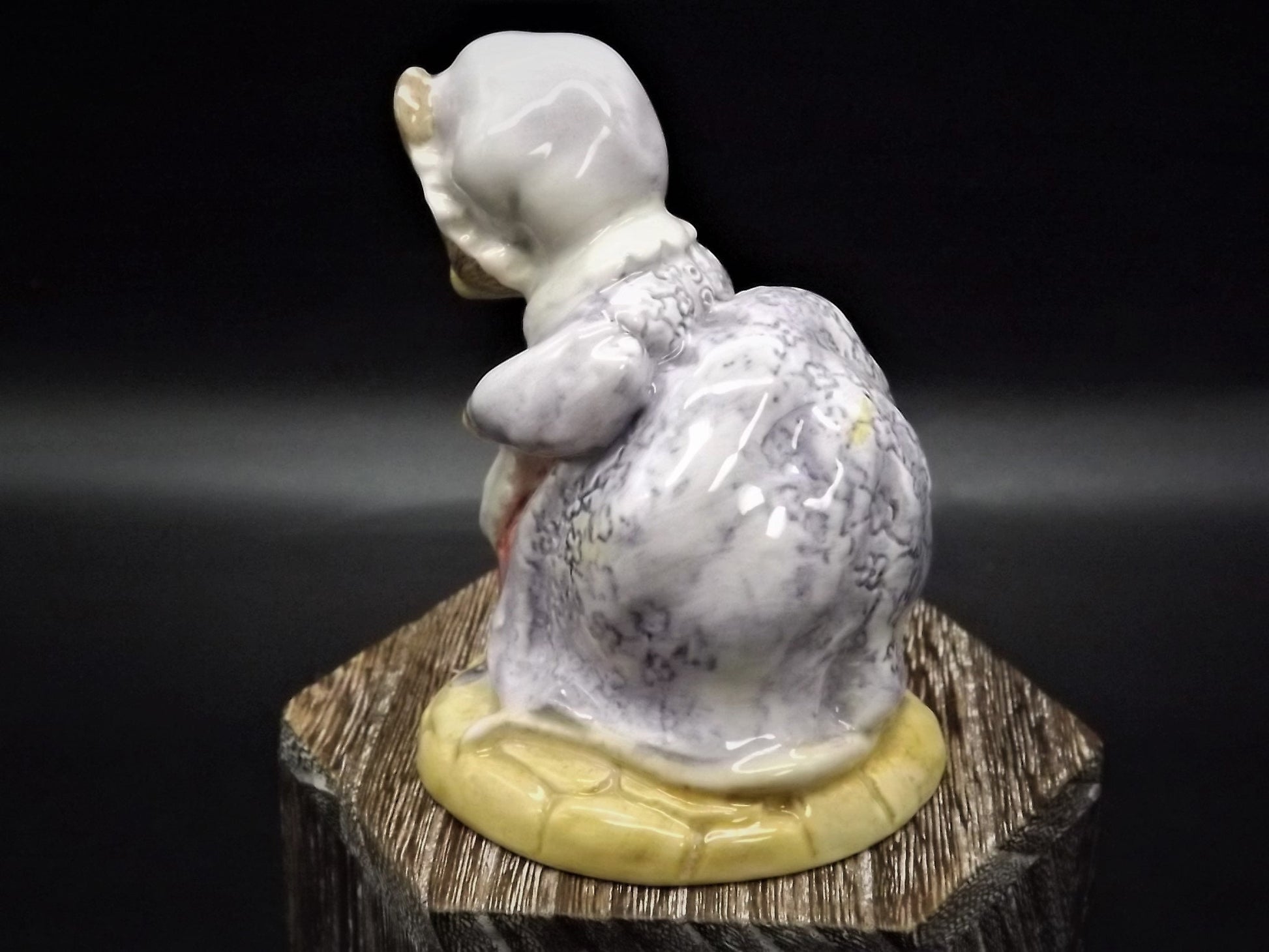 Vintage Royal Albert Lady Mouse Figurine: Beatrix Potter Collectible (Original Box)