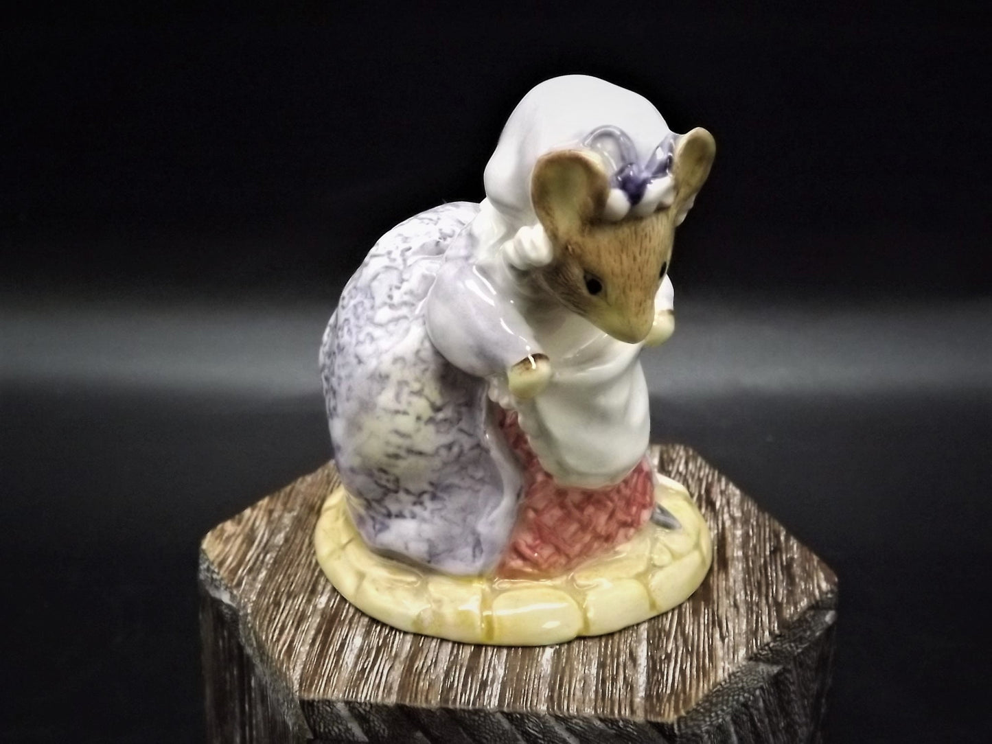 Vintage Royal Albert Lady Mouse Figurine: Beatrix Potter Collectible (Original Box)