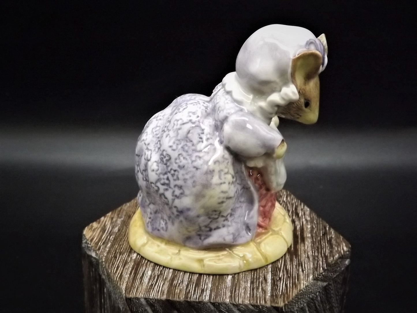 Vintage Royal Albert Lady Mouse Figurine: Beatrix Potter Collectible (Original Box)