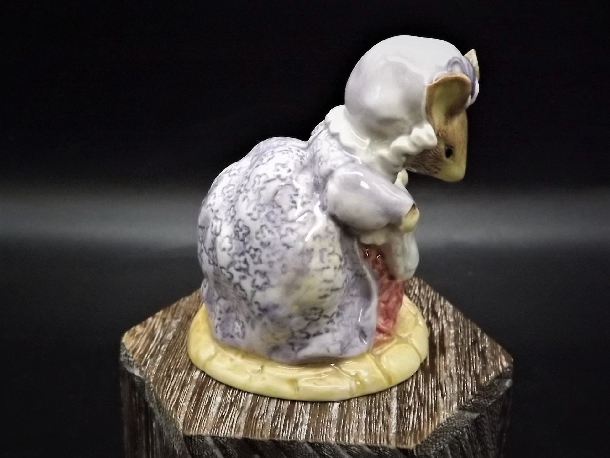 Vintage Royal Albert Lady Mouse Figurine: Beatrix Potter Collectible (Original Box)