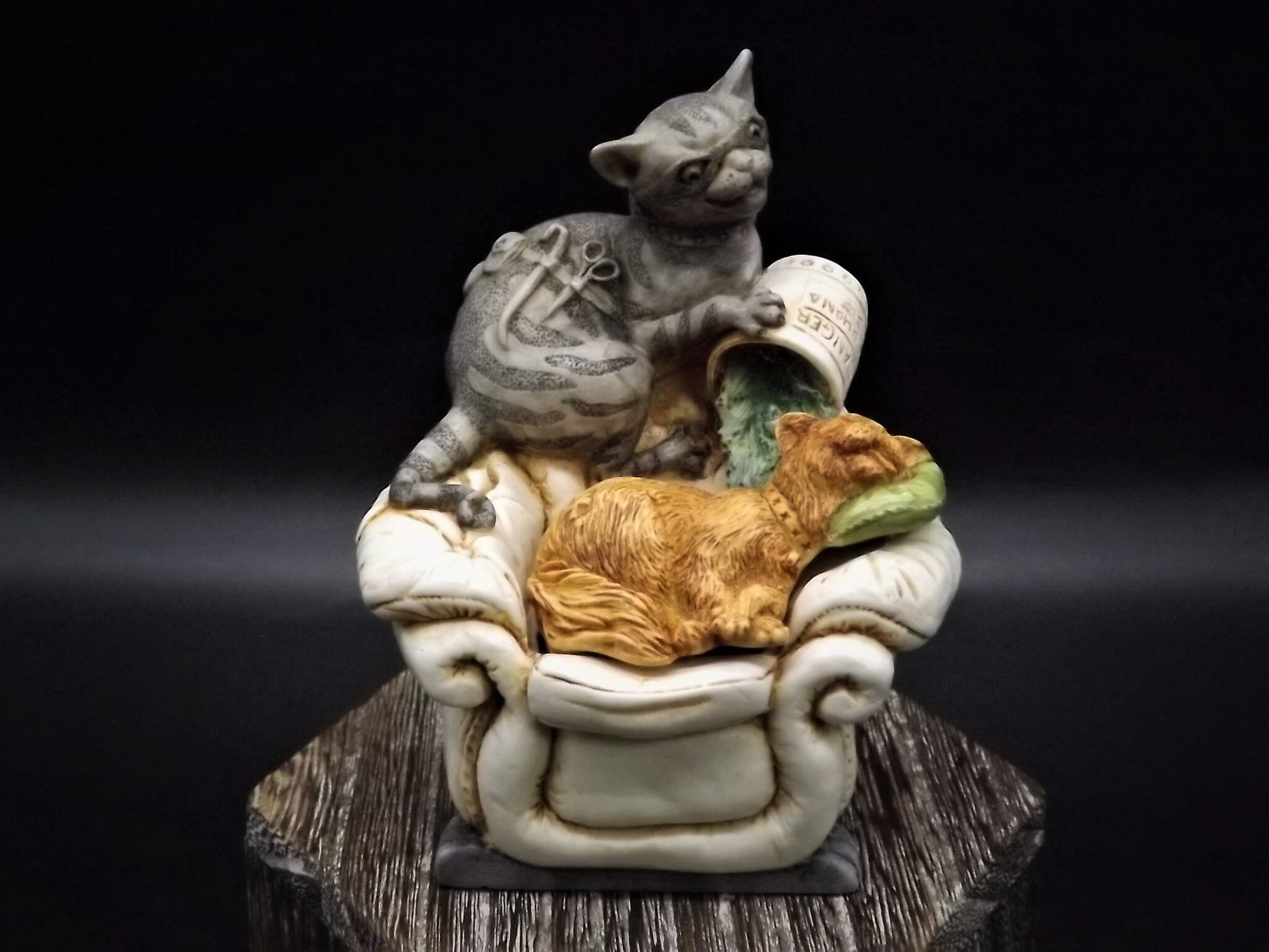 Retired 2000 Harmony Kingdom "Fishy Business" piece Excellent condition with original box. Limited Edition #175/1500. Artist Signed.