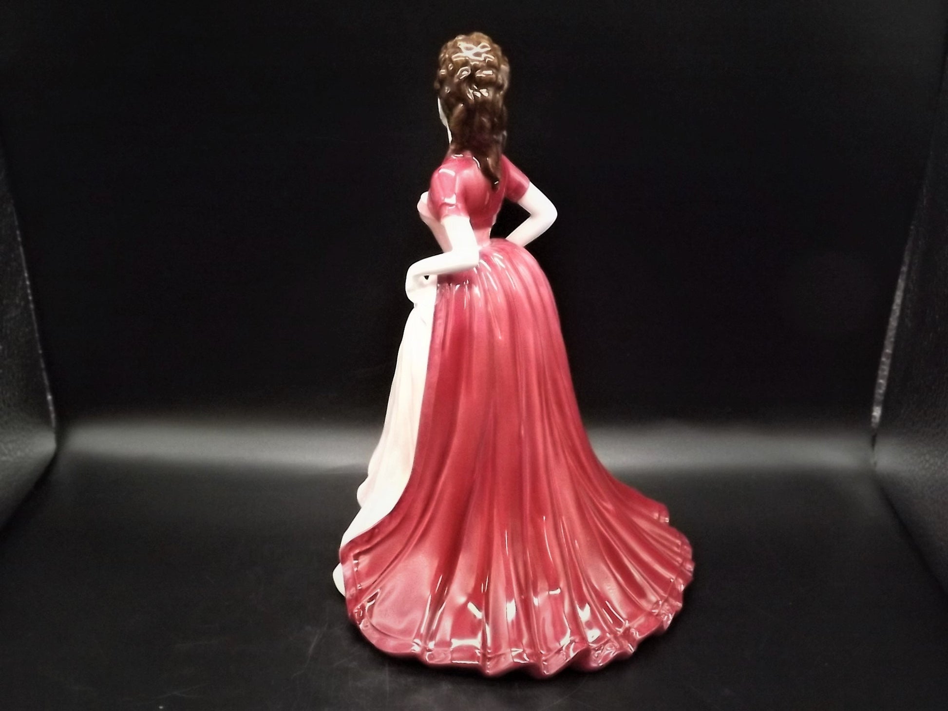 Vintage Coalport Figurine: Joanne, Ladies of Fashion 2001, Limited Edition
