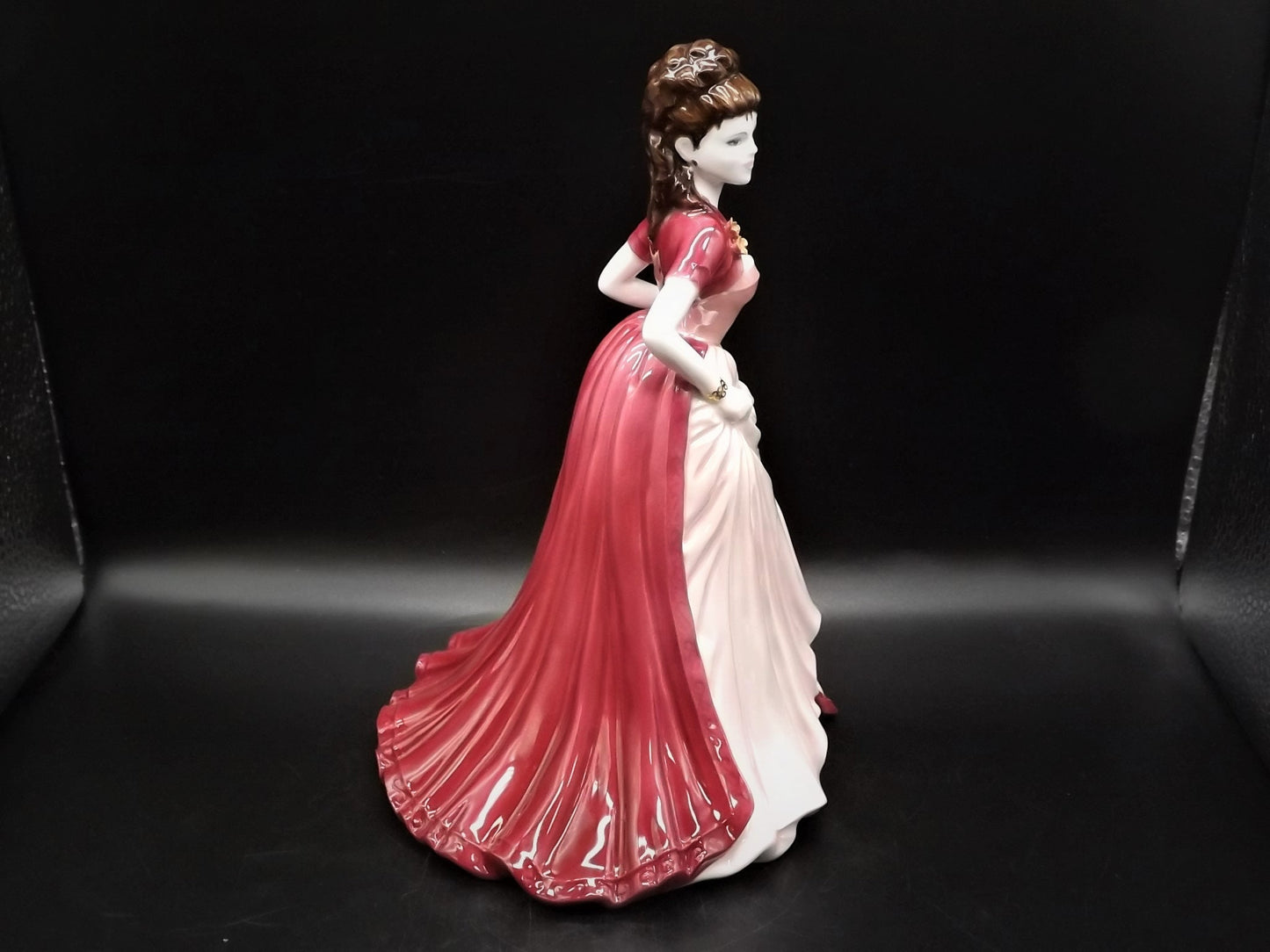 Vintage Coalport Figurine: Joanne, Ladies of Fashion 2001, Limited Edition