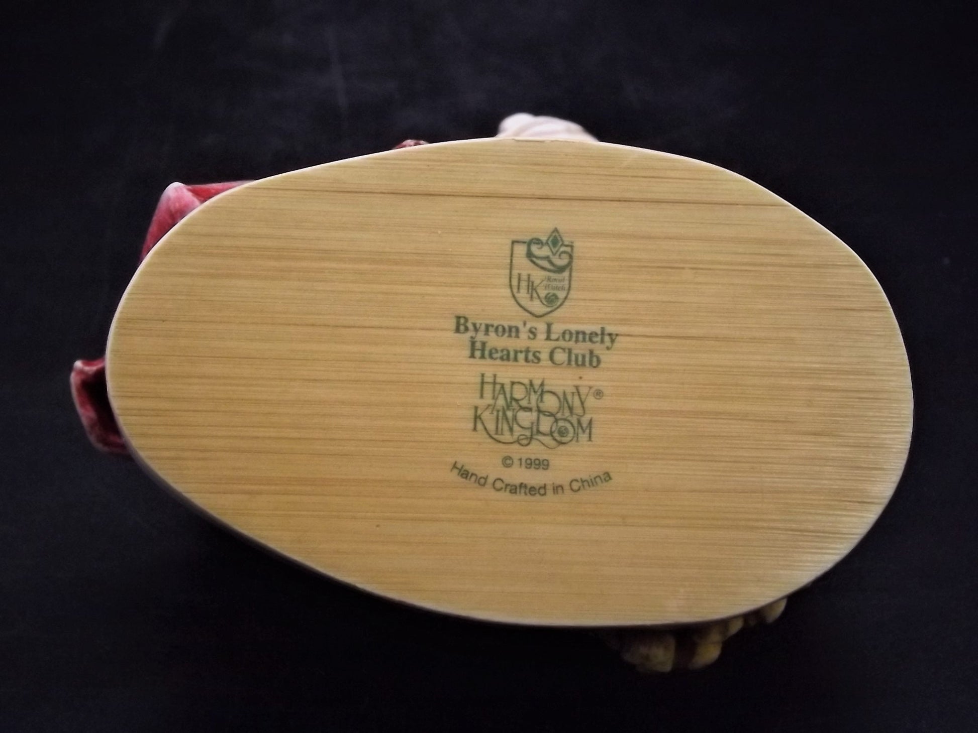 Harmony Kingdom Byron's Lonely Hearts Club Figurine - Retired 2000 (RW99LB) - With Original Box