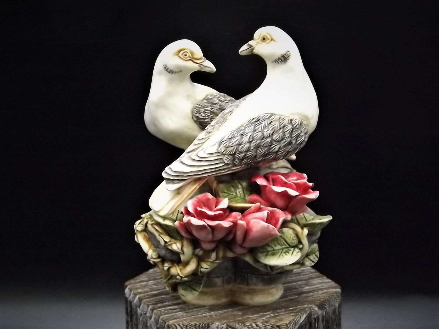 Closeout Sale Retired Harmony Kingdom "Love and Peace'" Special Edition Jest Figurine with box and COA. Excellent condition. Hearts Version!