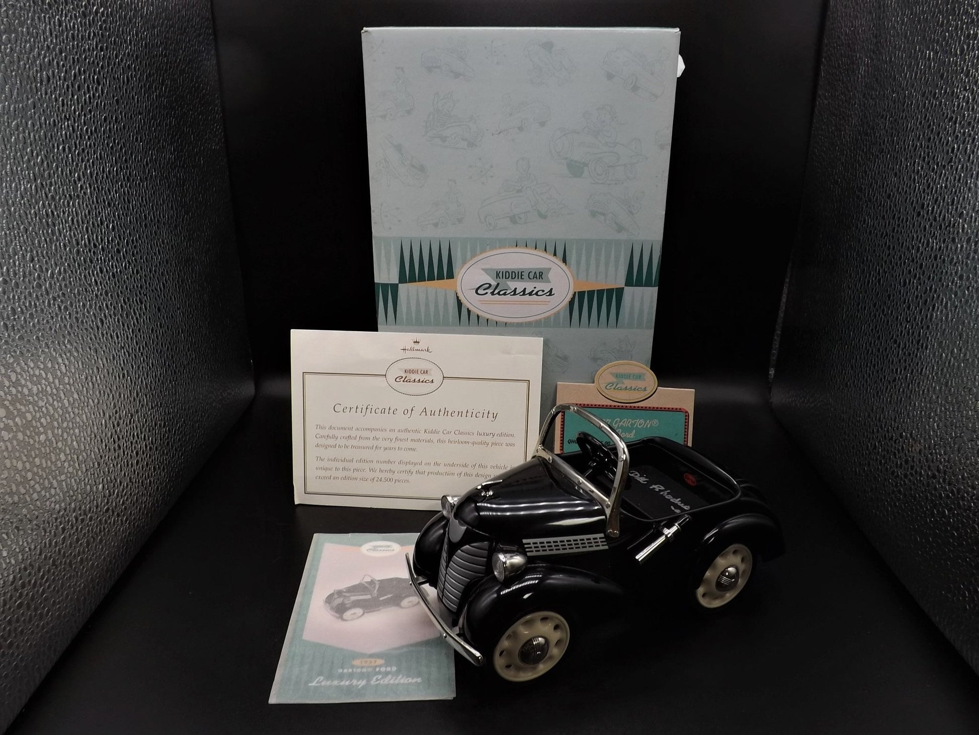 Sale! Vintage 1996 Hallmark Kiddie Car Classics 1937 Garten Ford Luxury Edition #17/2500 with original box and COA. Signed by Dill Rhodes!