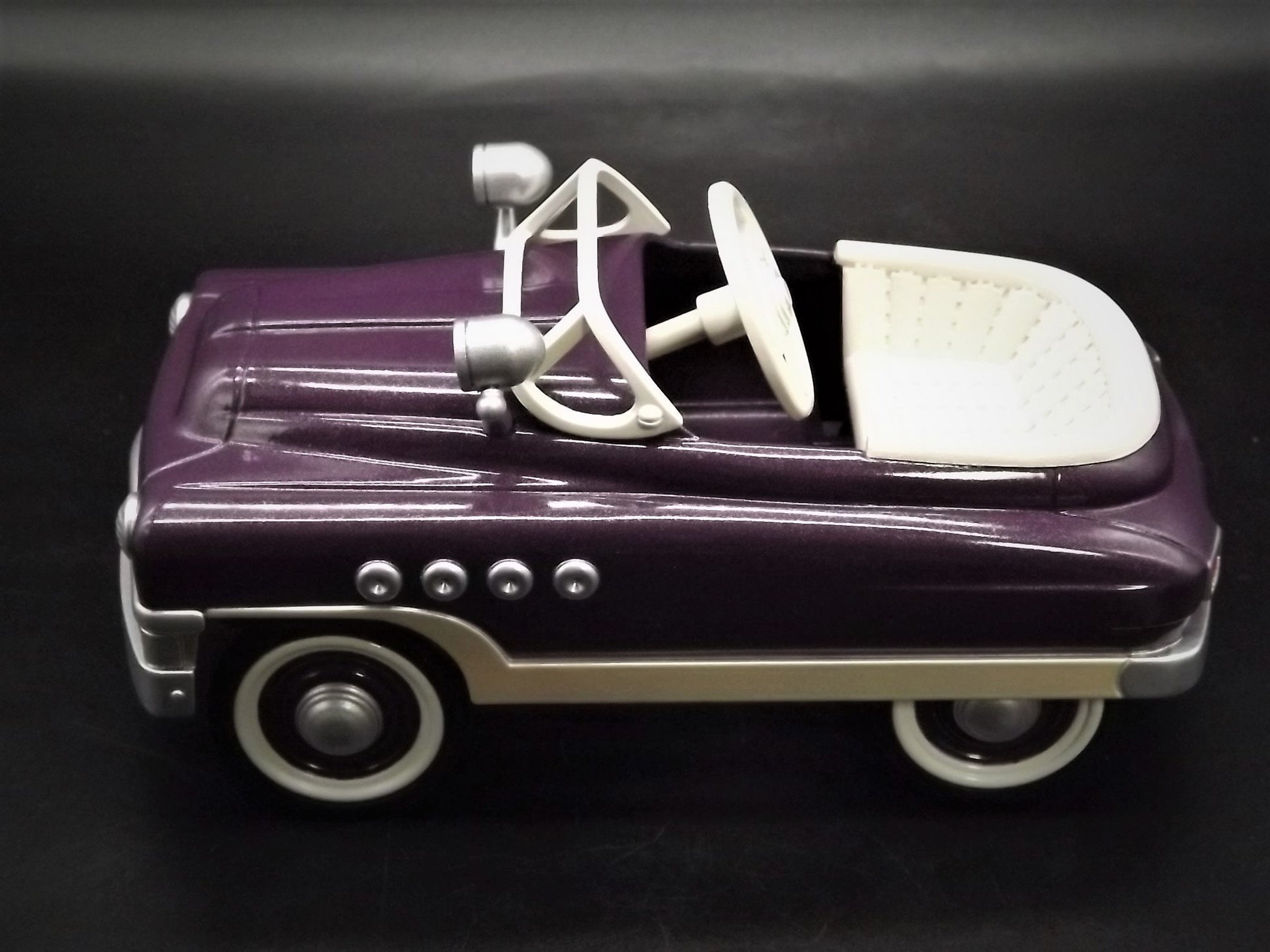 Vintage 1999 Hallmark Kiddie Car Classics 1949 Gillham Special - With Box & COA