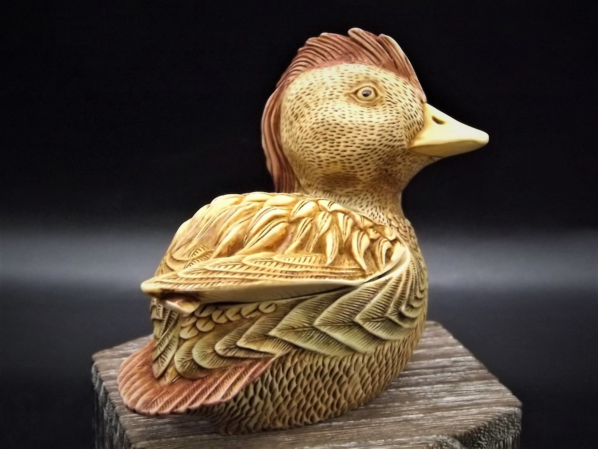 Closeout Sale! Vintage Harmony Kingdom "Keeping Current" Early Duck piece Excellent condition. with cracked egg inside.