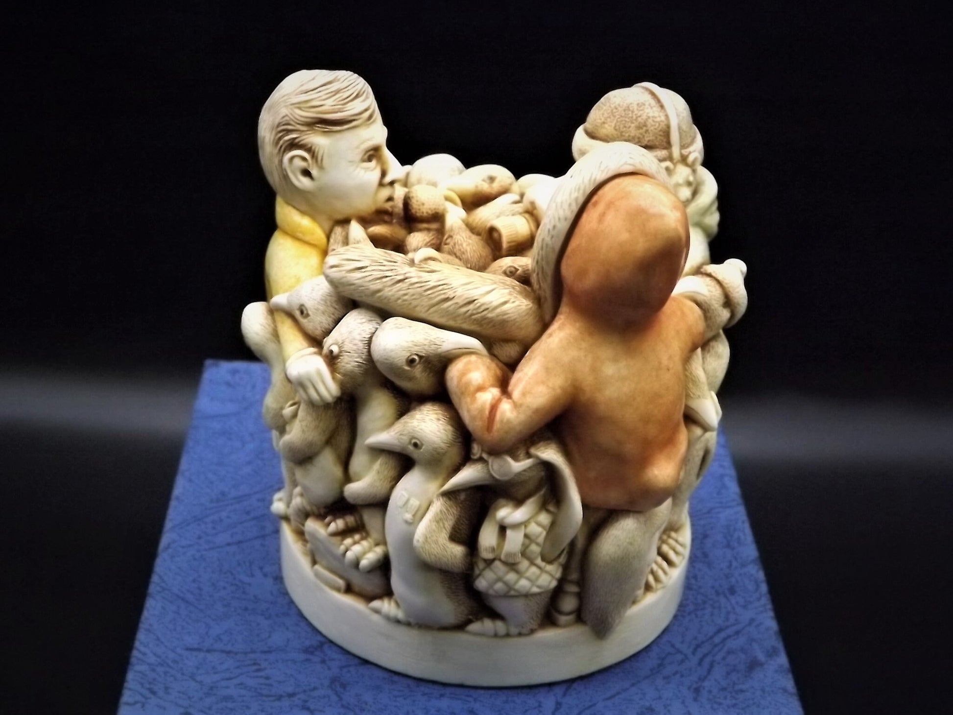 Closeout Sale! Retired 1994 Harmony Kingdom "Antarctic Antics" piece Excellent condition. Item # TJXLPE.