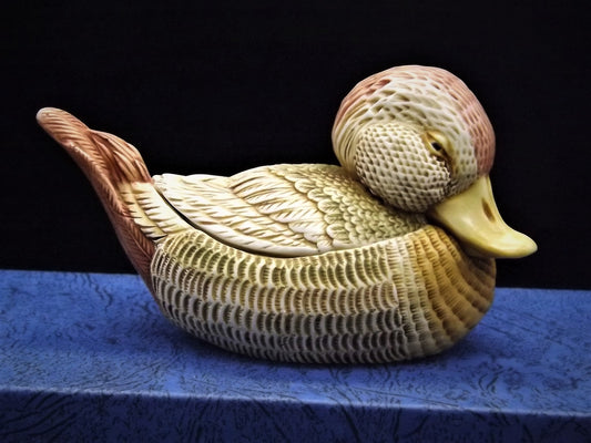Closeout Sale! Retired 1990 Harmony Kingdom "Pondering" Duck piece Excellent condition. Item TJLDU