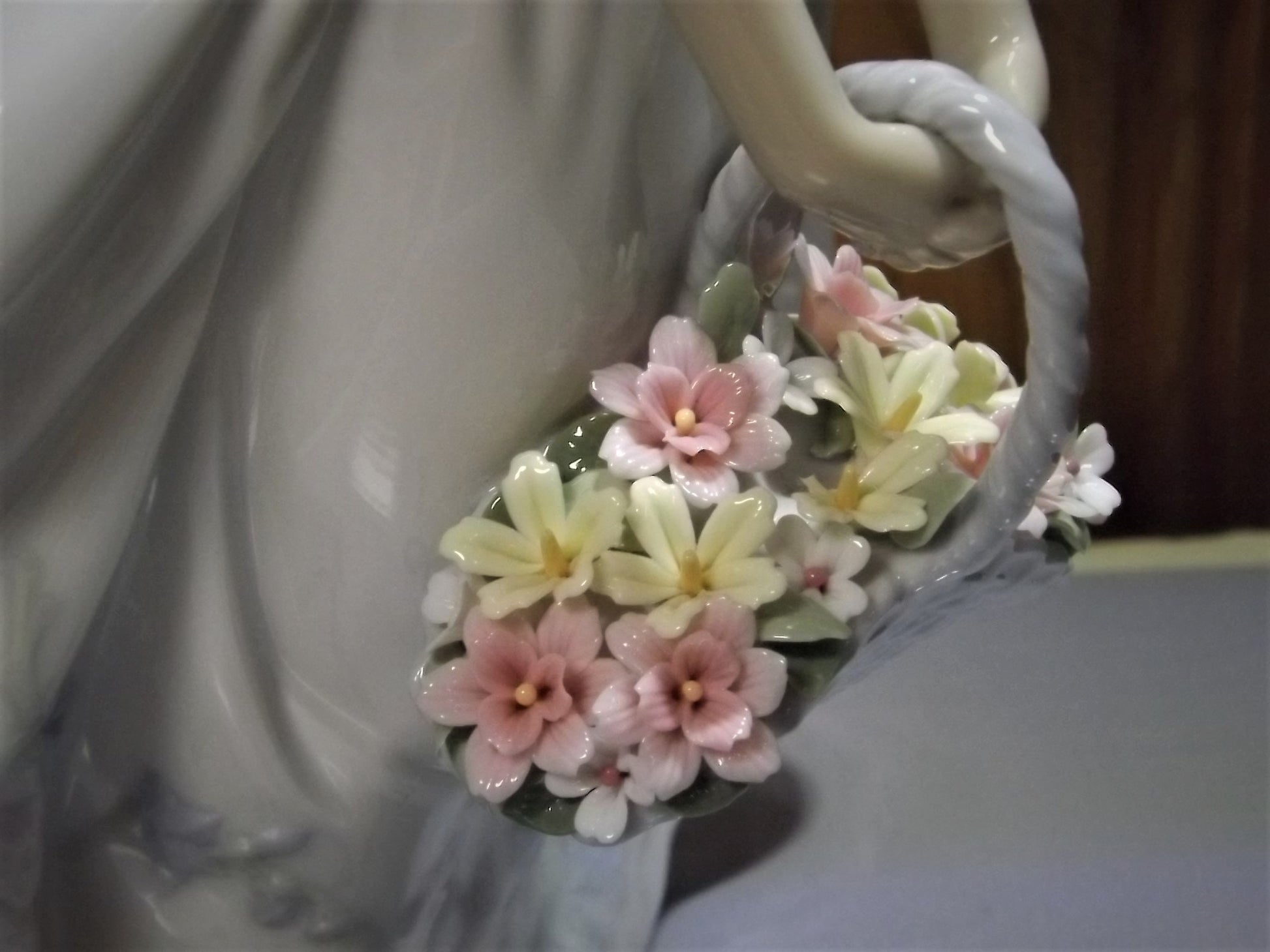 Vintage Lladro "Wild Flowers" Figurine #6647 with Box