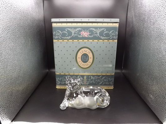 Vintage 1997 Lenox Crystal Glass "Warm and Cozy" Cat figurines. Original Tin Box with COA. Excellent condition. Limited Edition of 2500.