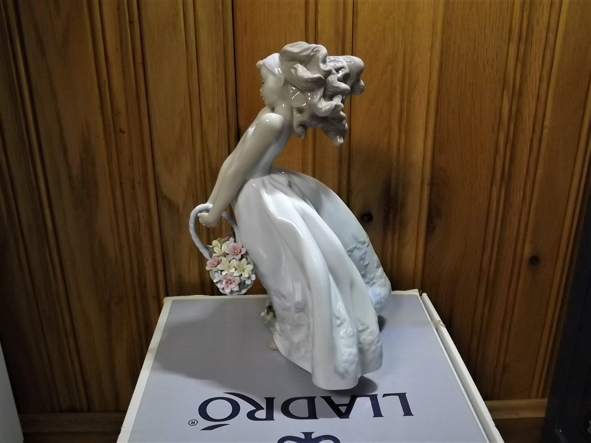 Vintage Lladro "Wild Flowers" Figurine #6647 with Box