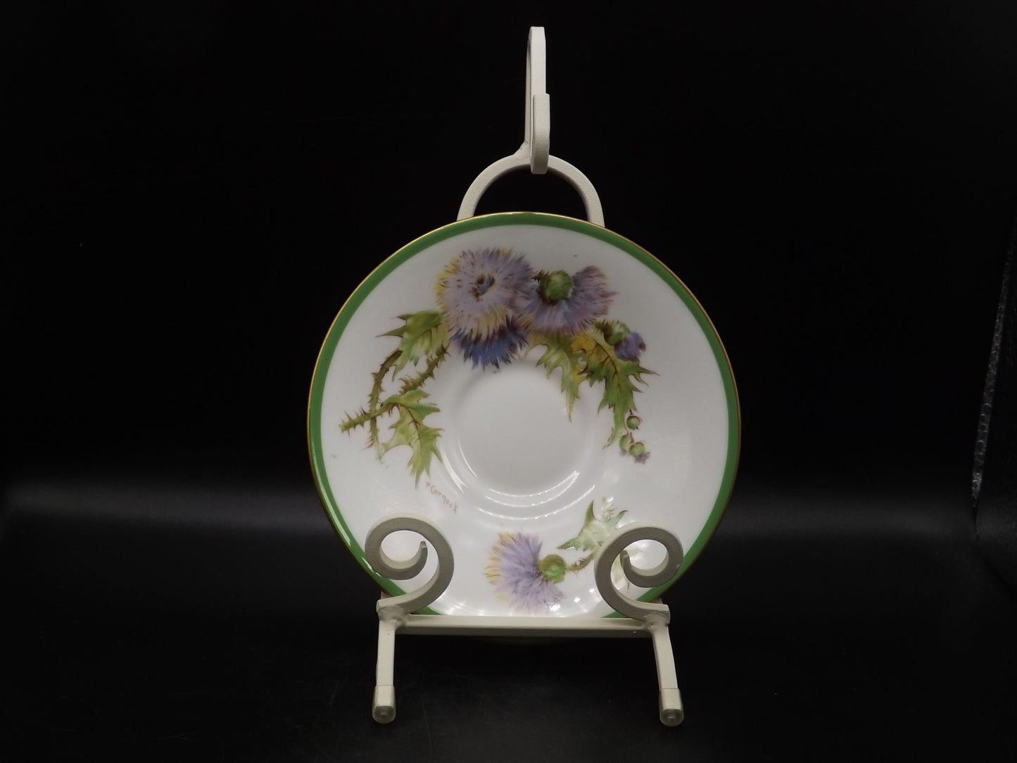 Vintage 1938 Royal Doulton H40601 Glamis Thistle porcelain Tea Cup and Saucer set with stand. Beautiful example as shown in the photos.
