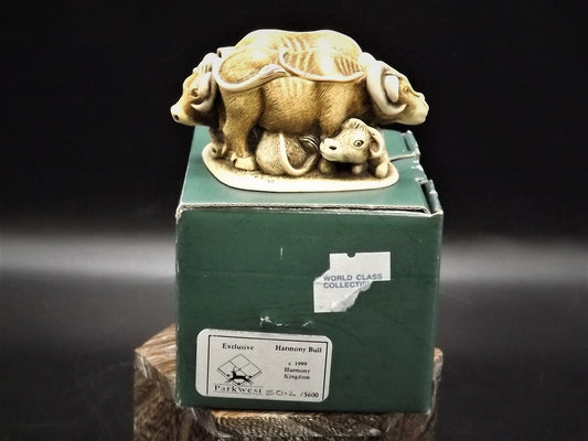 Vintage 1999 Harmony Kingdom LE #5012/5600 Harmony Bull Figurine Excellent condition with original box. Parkwest Exclusive piece.