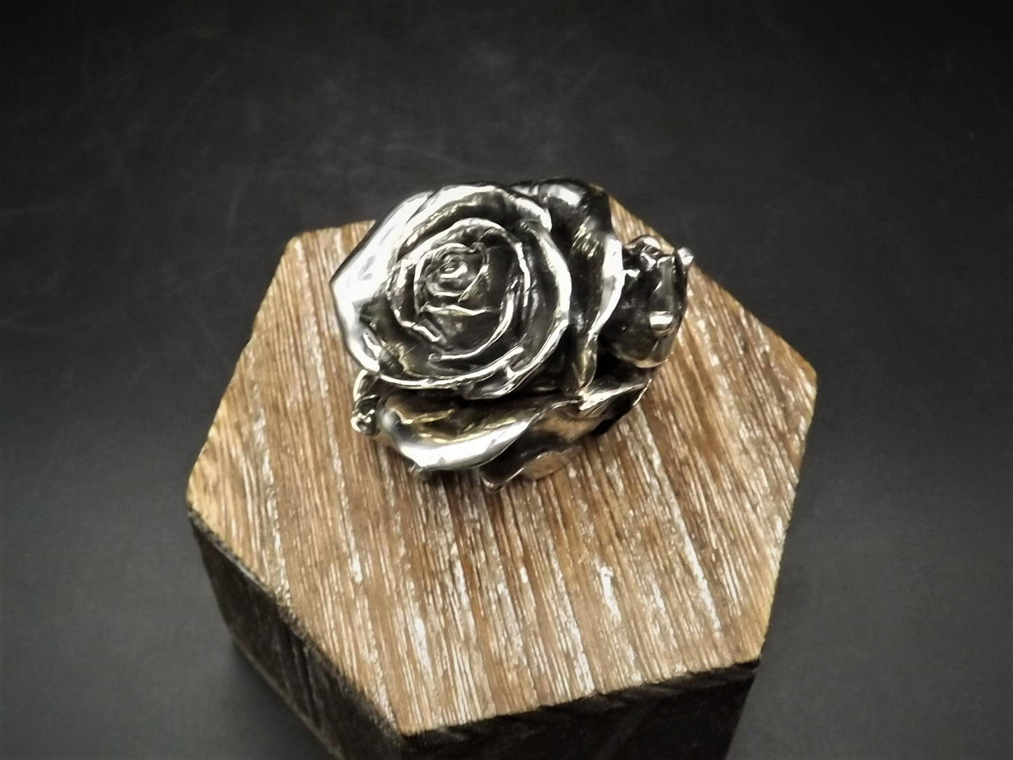 Vintage 1997 Harmony Kingdom LE #59/1000 Sterling Rose. .925 silver Figurine Excellent condition with original box and COA. Very rare!