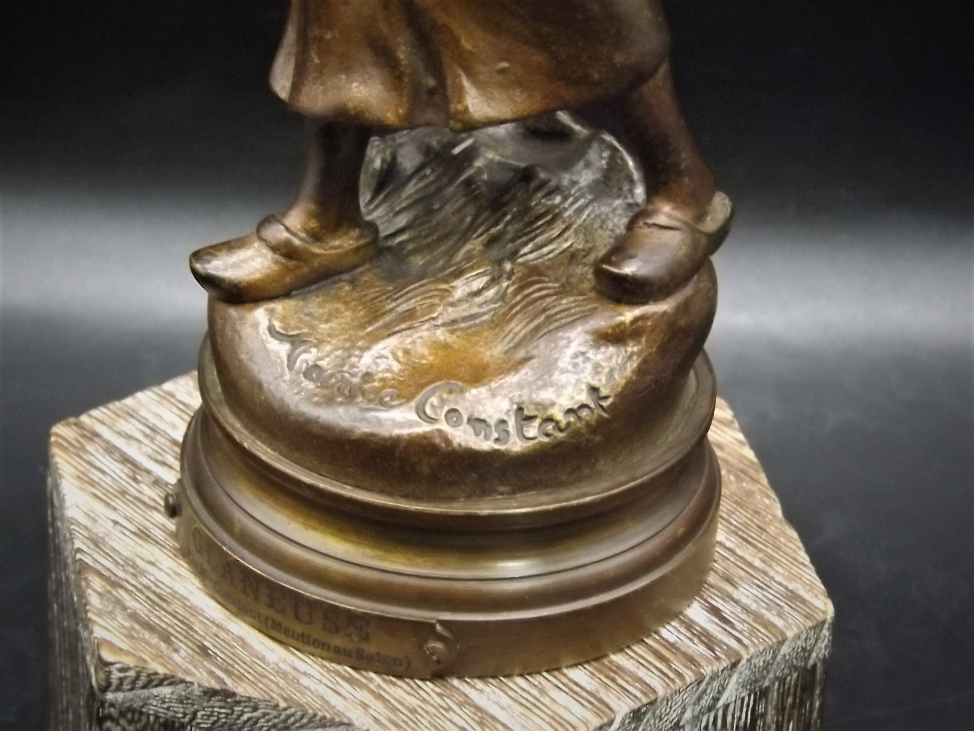 Closeout Sale! Vintage Maurice Constant (1892-1970) Bronze "Glaneuse" (Gleaner) statue circa 1930's This piece is in great shape.