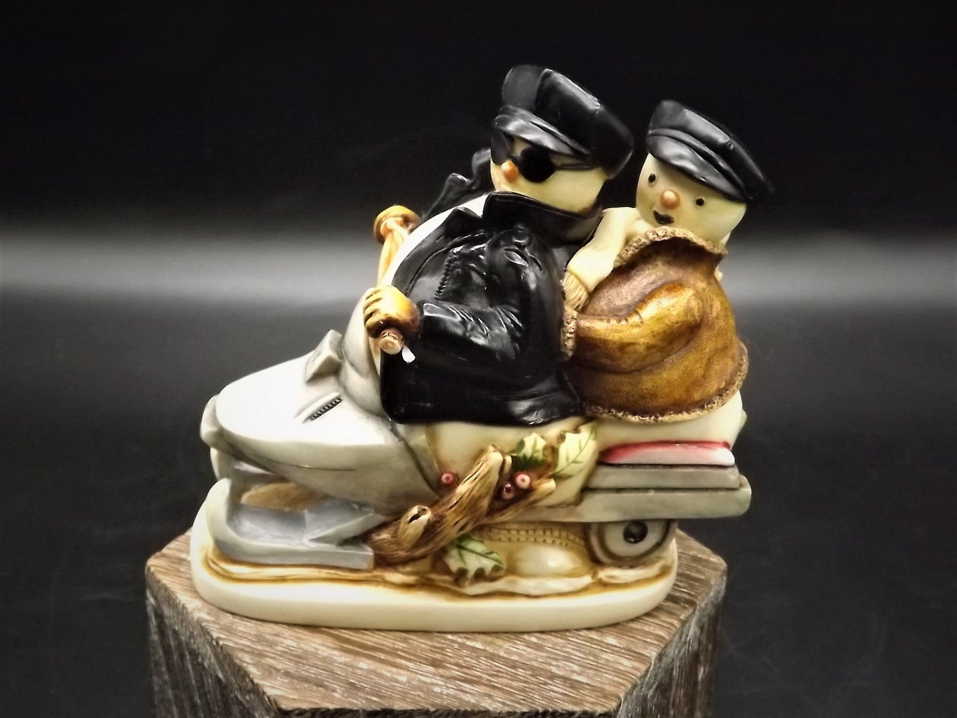 Retired 2000 Harmony Kingdom "Easy Slider" Infinity Edition piece Excellent condition with original box.