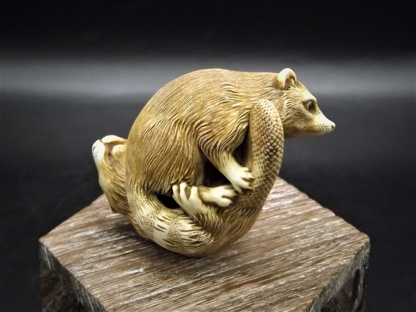 Adam Binder Let's Play series "Beaver and the Bandit". With original box and COA. Excellent shape limited edition #281/600.