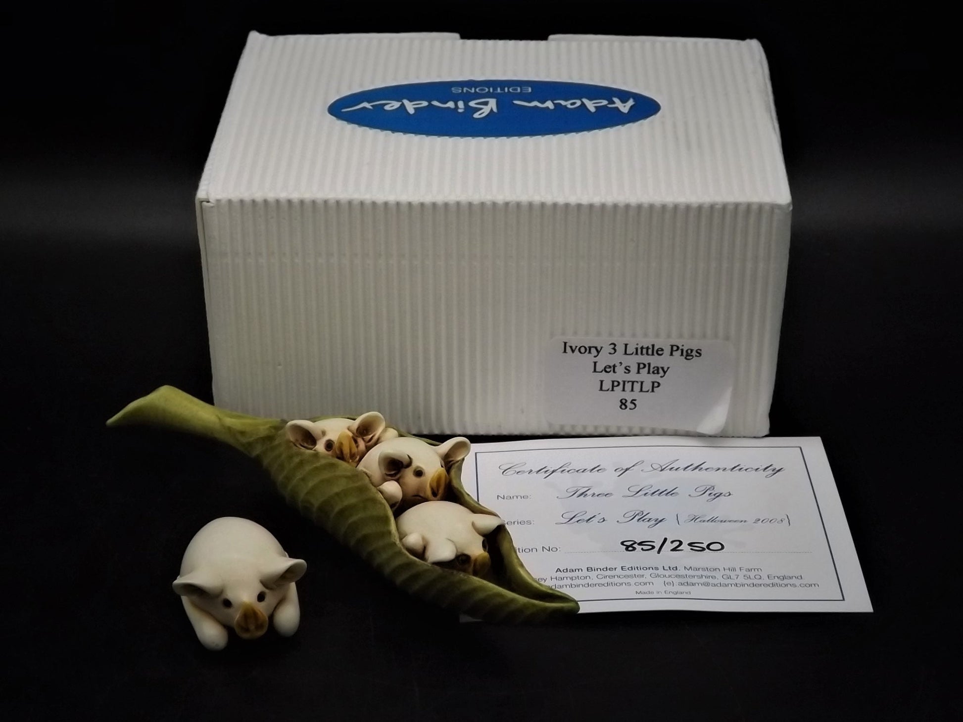 Adam Binder Let's Play series "Ivory Three Little Pigs". With original box and COA. Excellent shape limited edition #85/250.