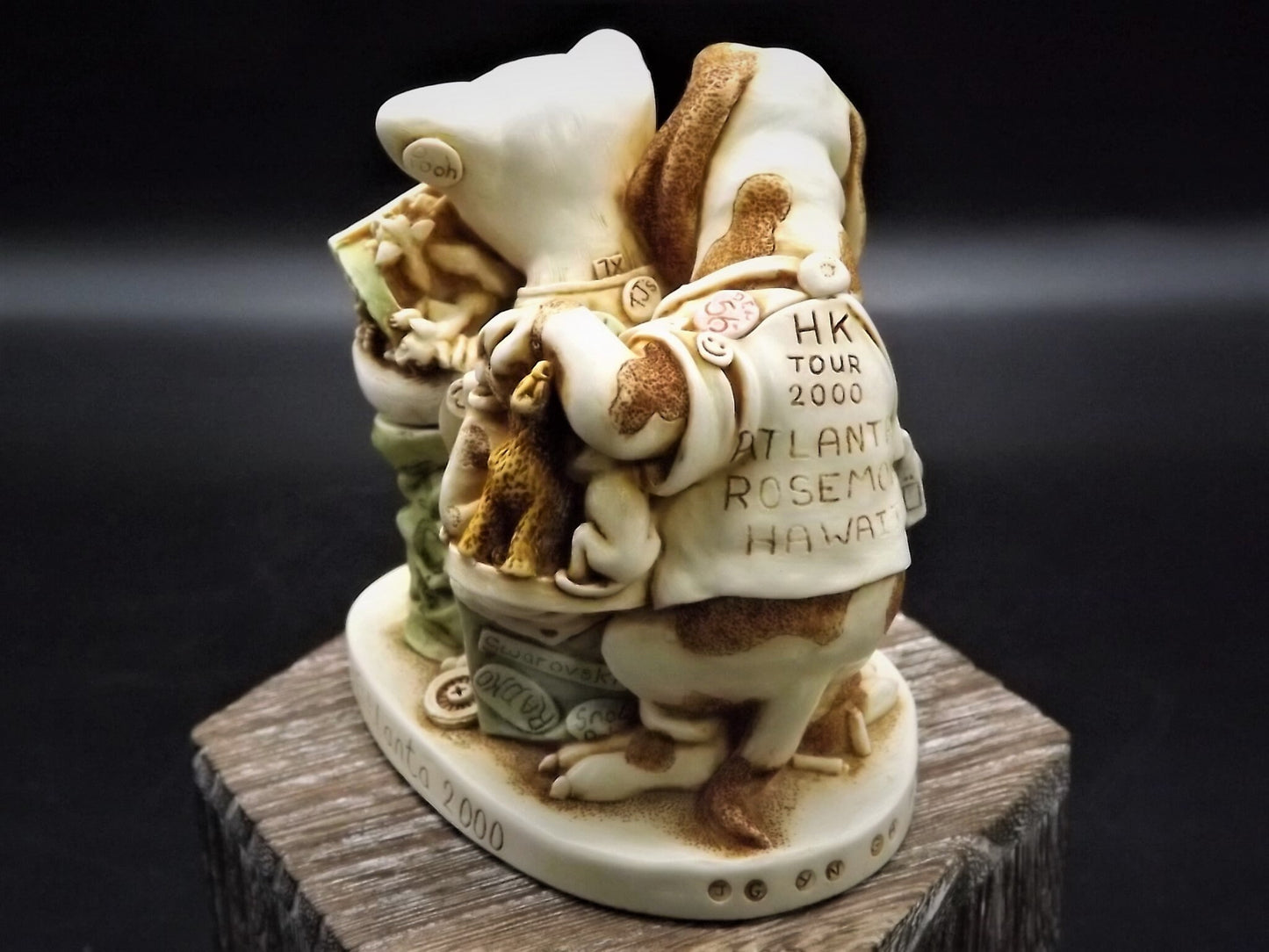 Closeout Sale! Retired 2000 Harmony Kingdom "Signing Line" piece Excellent condition with original box.