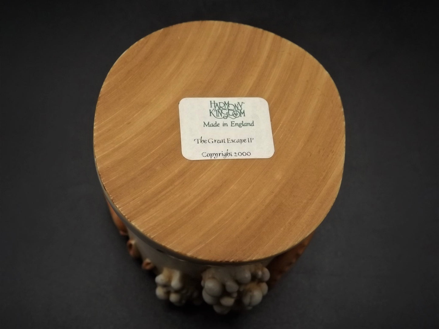 Retired 2000 Harmony Kingdom "The Great Escape II" Lobster pot piece Excellent condition with original box and COA.