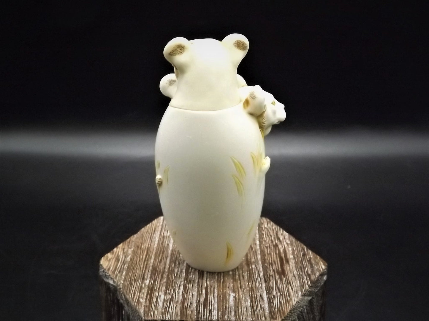 Adam Binder Special Moments series "Mothers Pride". With original box and COA. Excellent shape limited edition #283/600.