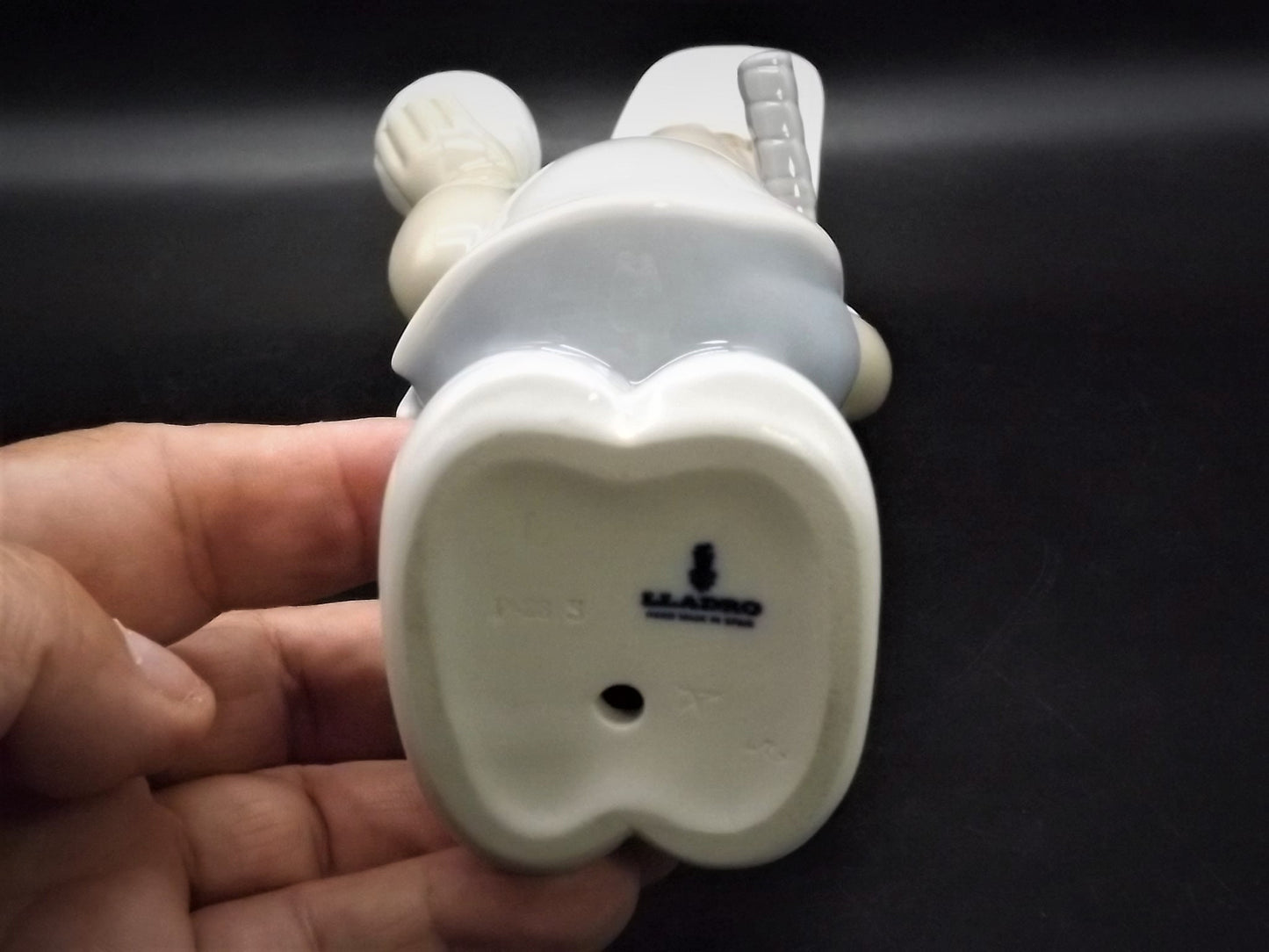 Vintage Lladro "Tennis Player Puppet" #4966 no box. Young person ready to play a tennis match. Completely intact! Excellent condition!