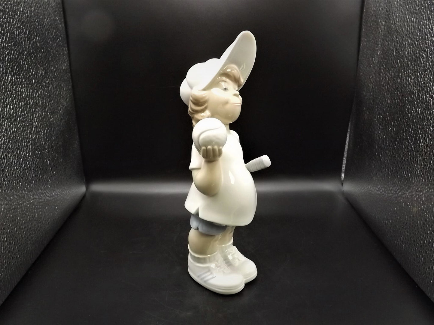 Vintage Lladro "Tennis Player Puppet" #4966 no box. Young person ready to play a tennis match. Completely intact! Excellent condition!