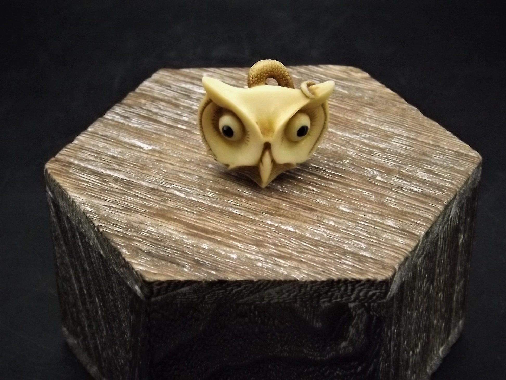 Adam Binder Netsuke "Owl Mask". With original box and COA. Excellent shape limited edition #271.