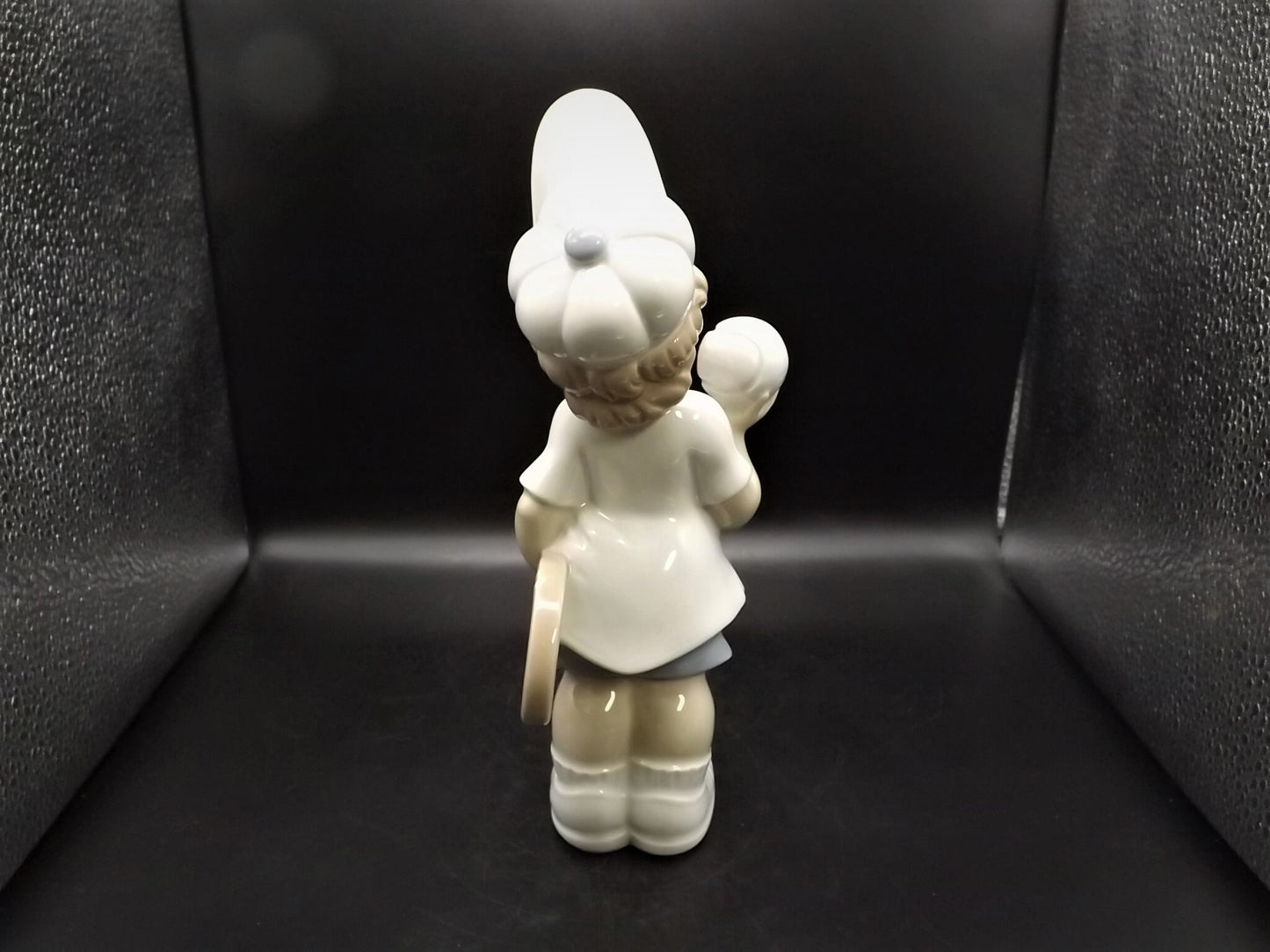 Vintage Lladro "Tennis Player Puppet" #4966 no box. Young person ready to play a tennis match. Completely intact! Excellent condition!