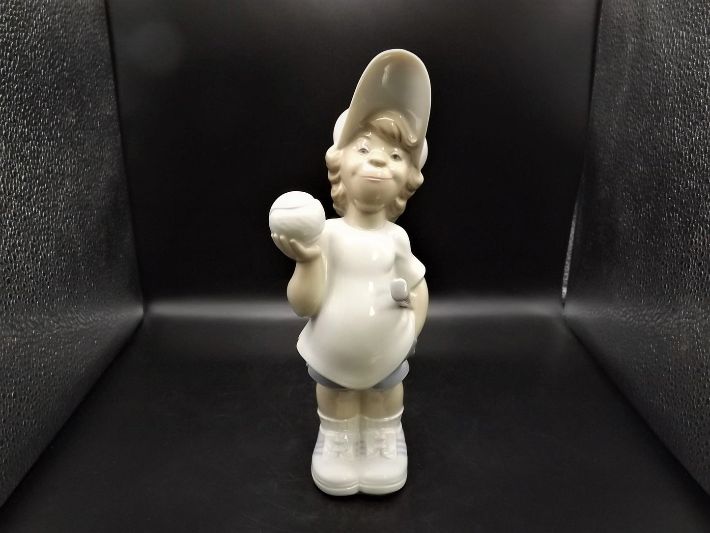 Vintage Lladro "Tennis Player Puppet" #4966 no box. Young person ready to play a tennis match. Completely intact! Excellent condition!