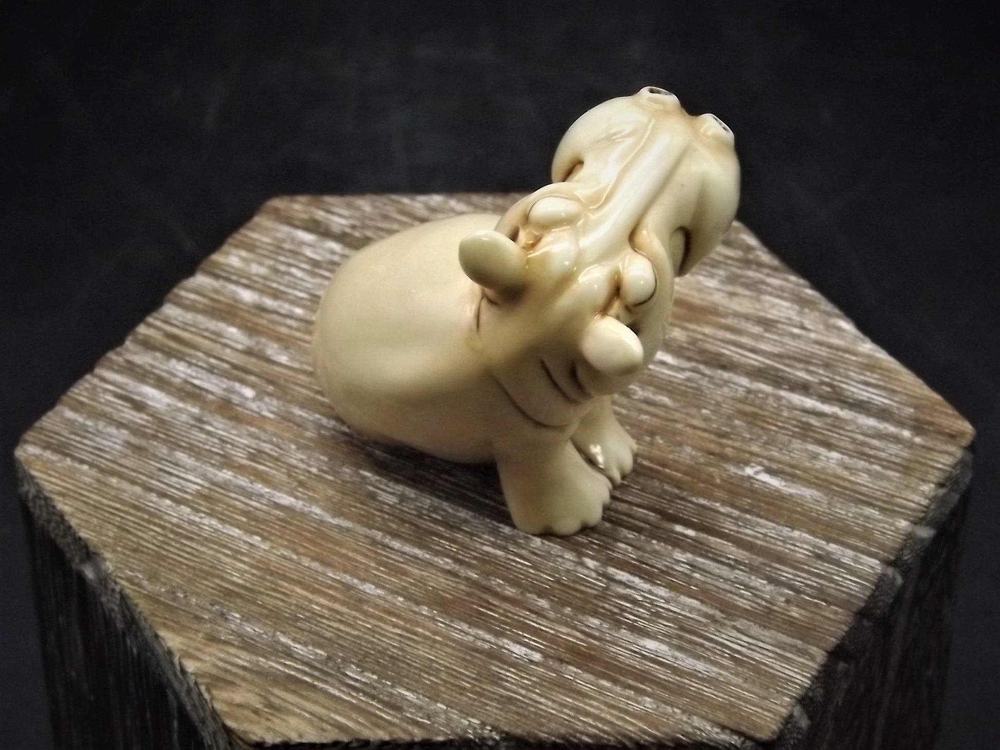 Fragile World "Sleeping Hippo" Figurine by Martin Perry Studios. Limited Edition to only 250 pieces with original box and COA. Excellent!