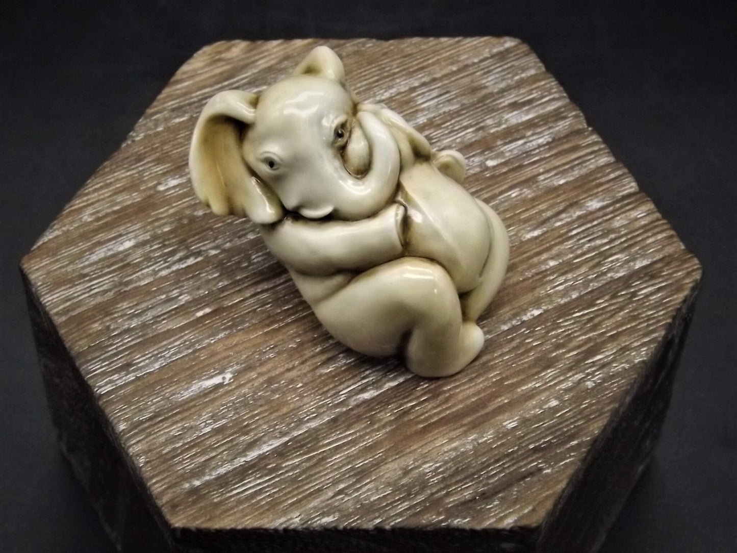 Fragile World "Elephant with Calf" Figurine by Martin Perry Studios. Limited Edition to only 250 pieces with original box and COA. Excellent