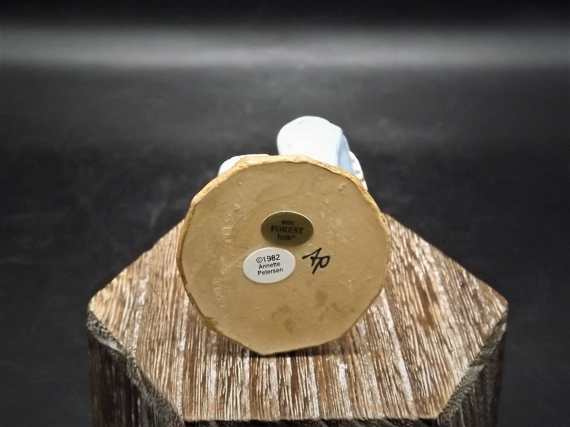 Vintage Wee Forest Folk Figurine: 1982 "Baby Sitter" Mouse Miniature