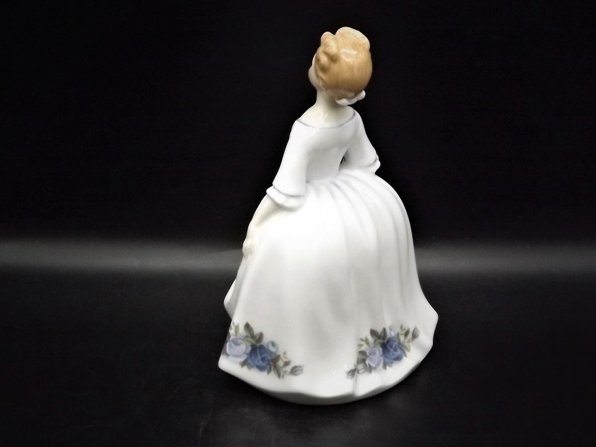 Vintage Royal Doulton Figurine: Moonlight Rose HN 3483, Signed