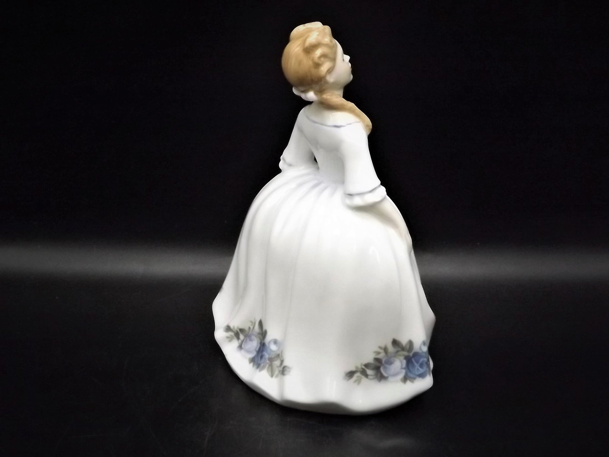 Vintage Royal Doulton Figurine: Moonlight Rose HN 3483, Signed