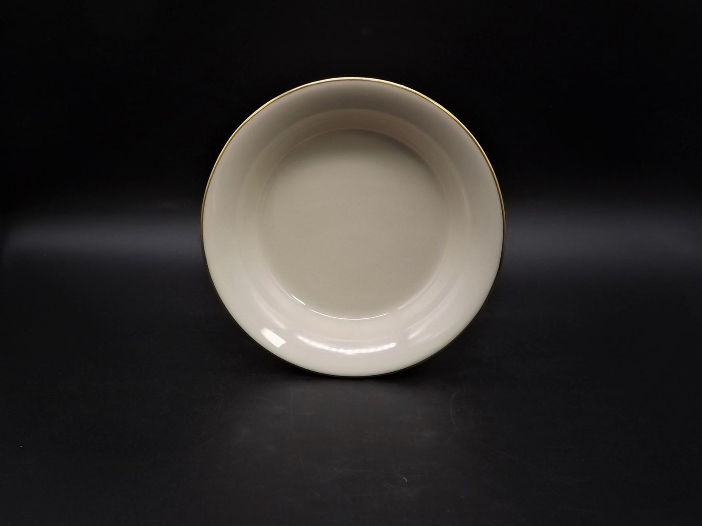 Vintage Lenox "Nature's Impressions" Pillar Candle stand. Excellent condition no box.