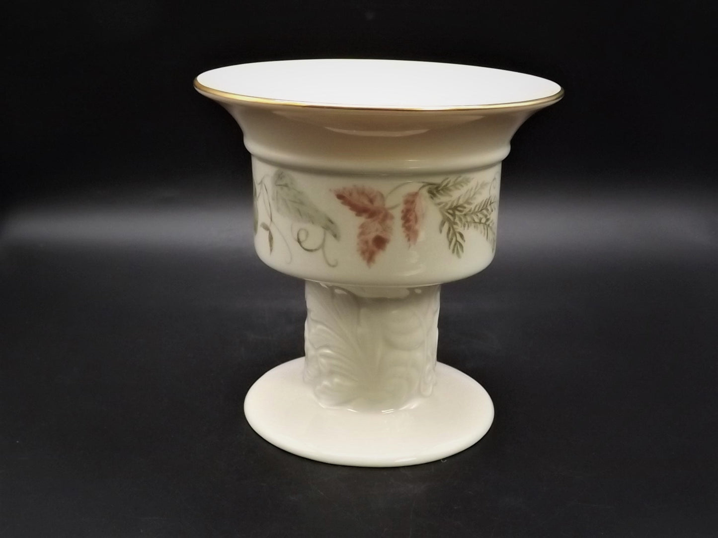 Vintage Lenox "Nature's Impressions" Pillar Candle stand. Excellent condition no box.