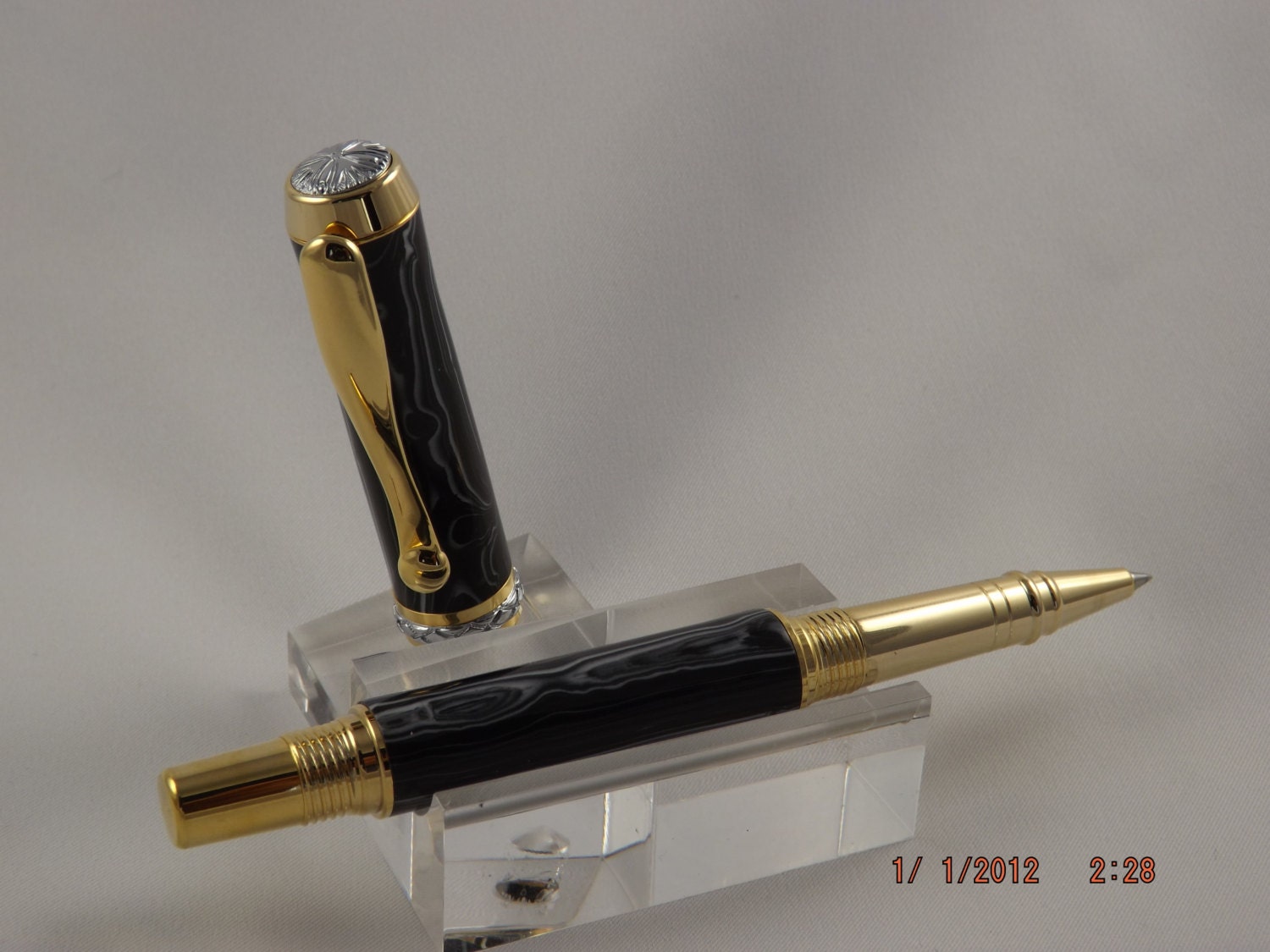 Handmade Black and White Matrix Statesman Tru Stone Rollerball Pen.